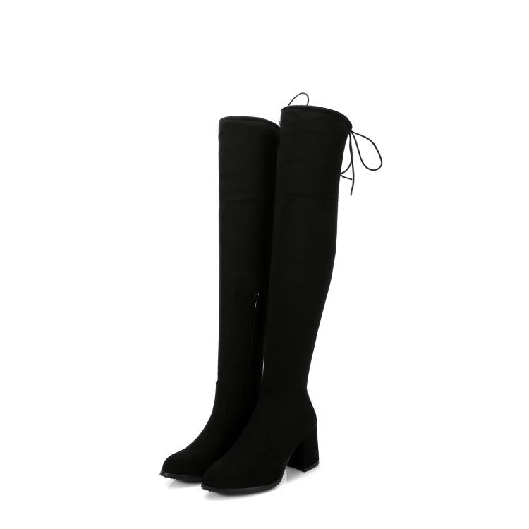 Schwarze Overknee-Stiefel mit Blockabsatz, Schnürung hinten. Perfekt für Herbstmode, Damenstiefel, elegantes Design, vielseitig kombinierbar.