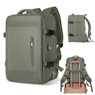 Grüner Rucksack mit USB-Anschluss, ideal für Reisen und Business. Vielseitig, wasserabweisend, mit Laptopfach und Trolley-Befestigung.