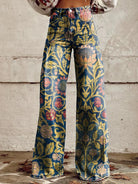Weite Damenjeans mit floralem Vintage-Muster, hoch tailliert, modisch und bequem, ideal für trendige Herbst- und Winteroutfits.