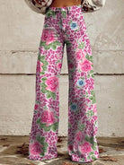 Damenhose mit weitem Bein, auffälligem Blumen- und Leopardenmuster, ideal für modische Outfits. Trendige Schlaghose für stilvolle Looks.