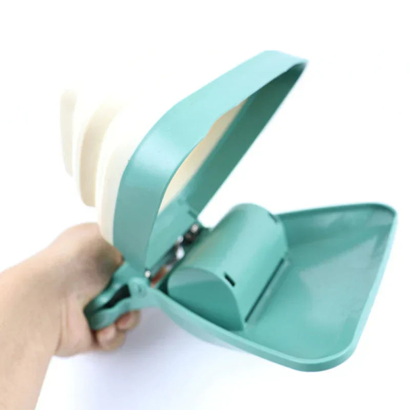Aika Kotsammler für Hunde mit kompostierbaren Beuteln, umweltfreundlich, praktisch, ideal für Spaziergänge, einfache Handhabung, hygienisch.