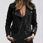 Schwarze Bikerjacke mit schrägem Reißverschluss, tailliert, Damenmode, lässig, vielseitig, ideal für Frühling und Herbst.