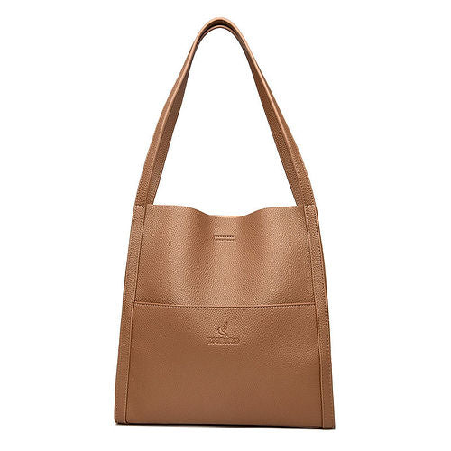 Elegante braune Ledertasche mit Schulterriemen, ideal für Damenmode. Hochwertiges Design, geräumig und stilvoll für den täglichen Gebrauch.