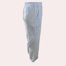 Hellblaue Damenhose, Leinen, elastischer Bund, seitliche Taschen, bequem, lässig.