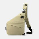 Beige Umhängetasche, modernes Design, verstellbarer Gurt, ideal für Alltag und Reisen.