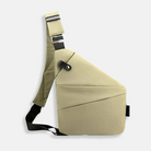 Beige Umhängetasche aus Stoff, modern, verstellbarer Riemen, stilvoll, funktional, Unisex.