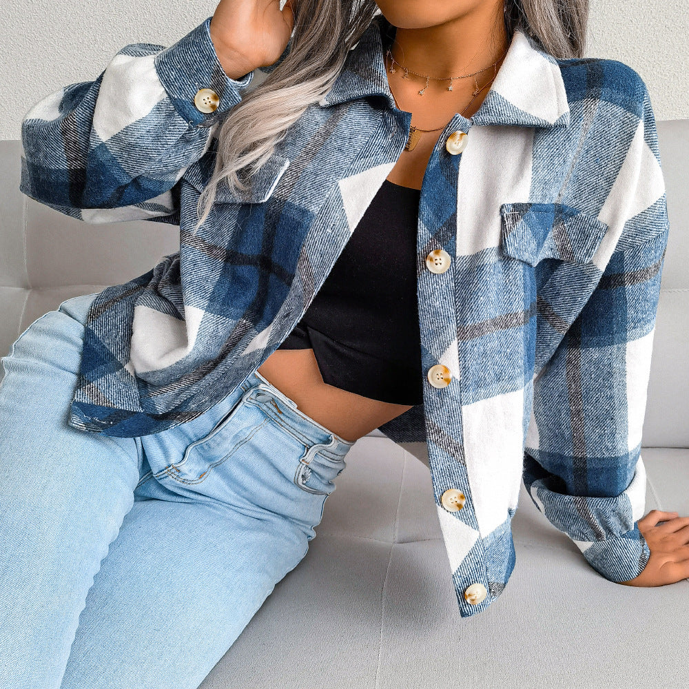 Damenmode Herbst Winter: Kariertes Wolljacke mit Laternenärmeln, einreihig, locker geschnitten. Trendige Oberbekleidung für stilvolle Looks.