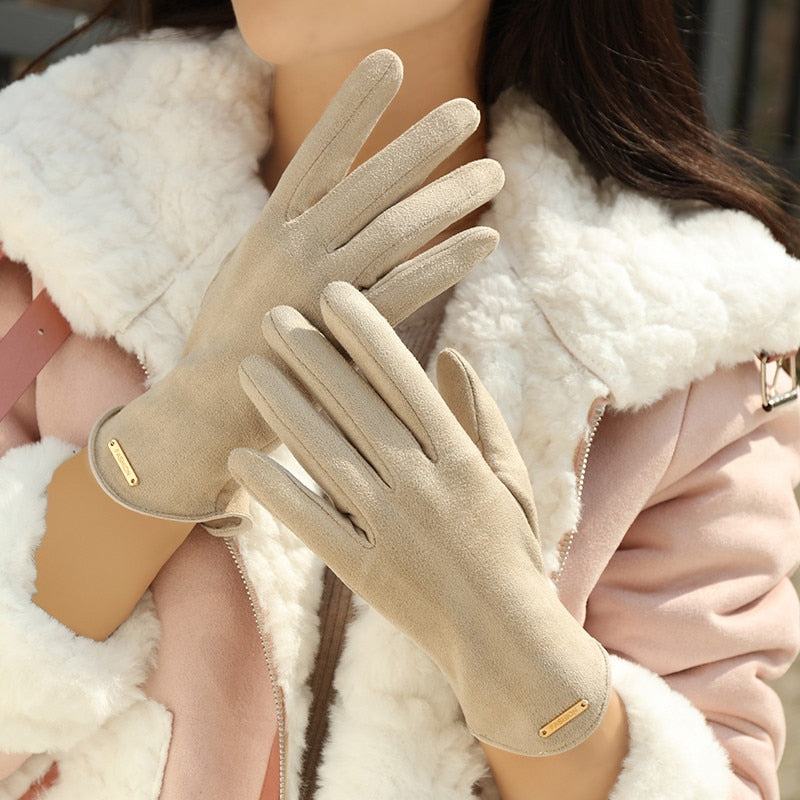 Damenhandschuhe aus Wildleder in Beige, elegant und warm, ideal für den Winter. Perfekt für stilvolle Outfits und kalte Tage.