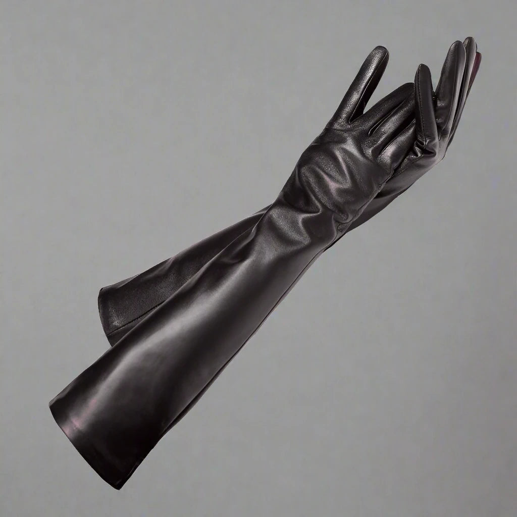 Lange schwarze Lederhandschuhe, elegant und stilvoll, ideal für Abendmode und besondere Anlässe. Hochwertiges Material, luxuriöses Design.