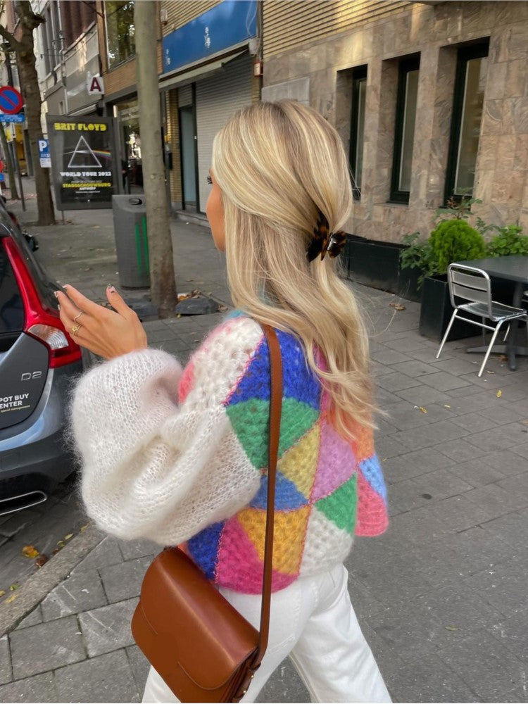Farbige Patchwork-Strickjacke für Damen mit langen Ärmeln, ideal für Herbst und Winter. Modische Streetwear, elegant und schick.