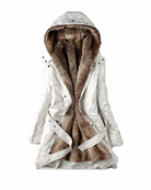 Damen Winterjacke mit Kapuze, weiß, Kunstfellfutter, warm, modisch, ideal für kalte Tage, stilvoller Parka, Outdoor-Bekleidung, elegant.