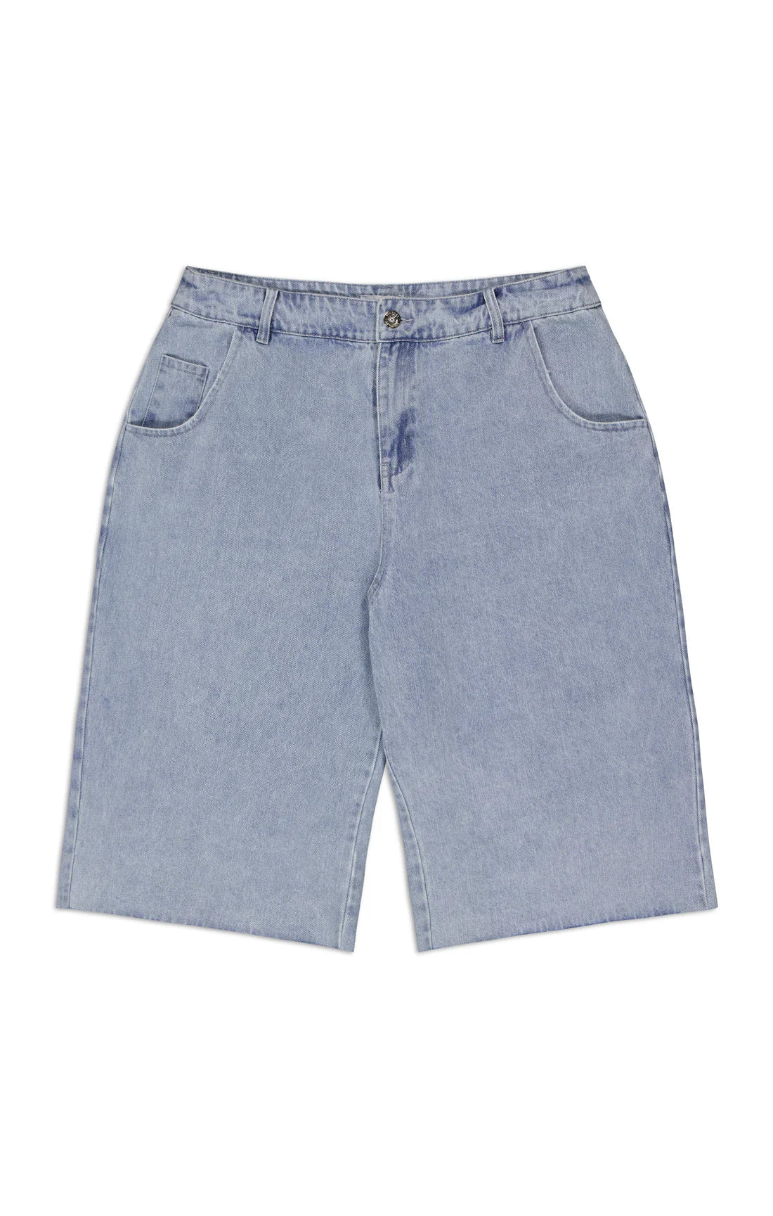 Herren-Jeansshorts in Hellblau, klassischer Schnitt, fünf Taschen, ideal für Sommermode, lässiger Stil, hochwertige Denim-Qualität.