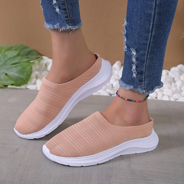 Damen Slip-On Sneaker, beige, atmungsaktiv, Mesh, flach, orthopädisch, bequem, Freizeitmode.