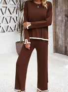 Damen-Loungewear-Set in Braun, langärmeliges Oberteil und weite Hose, ideal für gemütliche Tage. Bequem, stilvoll, modisch, Freizeitkleidung.