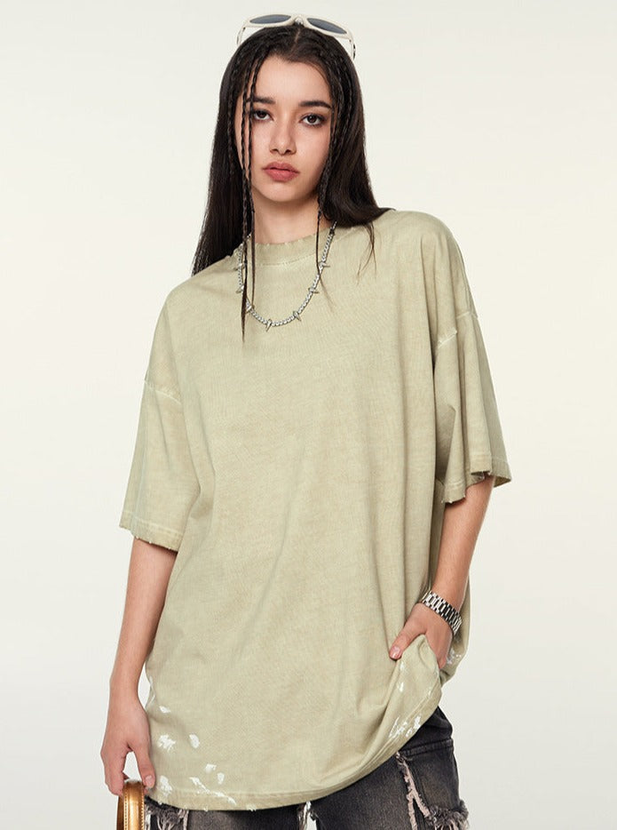Damen Oversize T-Shirt in Beige, lässiger Streetwear-Look, ideal für trendige Outfits. Perfekt kombinierbar mit Jeans und Accessoires.