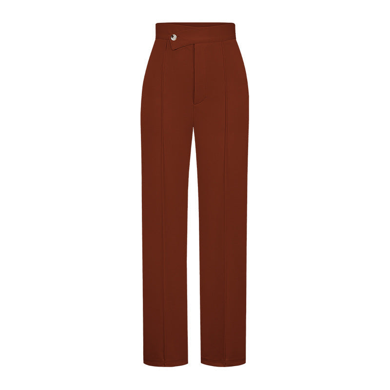 Braune Damenhose mit hoher Taille, eleganter Schnitt, ideal für Büro und Freizeit. Modische Damenbekleidung, stilvolle Hosen, Herbstmode.