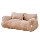 Beige Plüschsofa, modernes Design, gemütlich, Wohnzimmermöbel, zweiseitig, weiches Material.