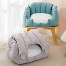 Haustierbett Set, blaues Sofa und graue Höhle, weiches Material, gemütlich, für Katzen und Hunde.