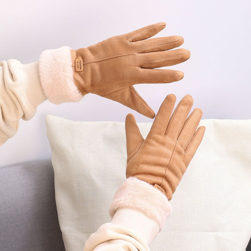 Damen-Winterhandschuhe aus Wildleder mit weichem Fleecefutter, beige, warm, stilvoll, ideal für kalte Tage, modisches Accessoire.