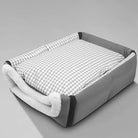 Graues Hundebett mit kariertem Kissen, rechteckig, waschbar, bequem, Haustierzubehör.