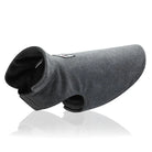 Grauer Hundemantel aus Fleece, ideal für kalte Tage. Wasserabweisend, atmungsaktiv und komfortabel. Perfekt für kleine bis mittelgroße Hunde.