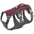 Rotes Hundegeschirr, verstellbar, strapazierfähig, mit Schnallen, für Outdoor-Aktivitäten.
