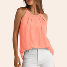 Damen-Top in Koralle, ärmellos, mit Falten-Design. Perfekt für Sommermode, lässiger Look, ideal kombinierbar mit Jeans oder Shorts.