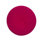Roter Filzhut, klassischer französischer Baskenmütze-Stil, ideal für modische Herbst- und Winteroutfits. Perfekt für Damenmode und Accessoires.