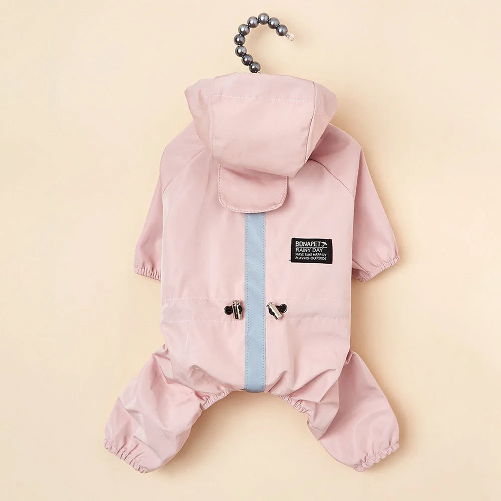 Rosa Baby-Regenanzug mit Kapuze, wasserdicht, atmungsaktiv, ideal für Outdoor-Aktivitäten. Perfekt für nasses Wetter, schützt zuverlässig.