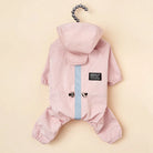 Rosa Baby-Regenanzug mit Kapuze, wasserdicht, atmungsaktiv, ideal für Outdoor-Aktivitäten. Perfekt für nasses Wetter, schützt zuverlässig.