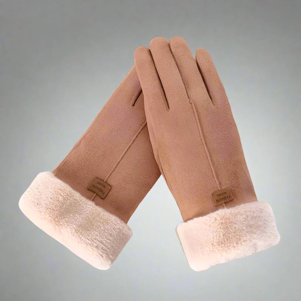 Damenhandschuhe aus Wildleder mit weichem Fleecefutter, beige, elegant und warm, ideal für Wintermode und stilvolle Accessoires.