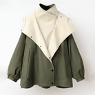 Damenjacke in Olivgrün mit abnehmbarer Kapuze, modisch und funktional. Perfekt für Herbstmode, Outdoor-Aktivitäten und stilvolle Outfits.