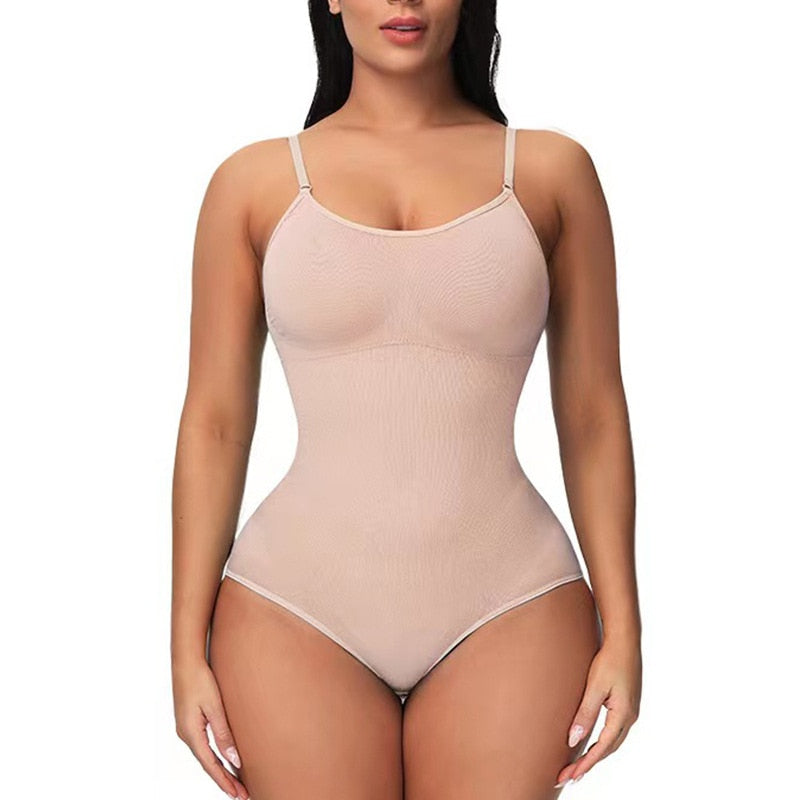 Nahtloser Shapewear-Body in Beige für Damen, formt Taille und Hüfte, ideal für unsichtbare Unterstützung unter Kleidung. Perfekte Passform.
