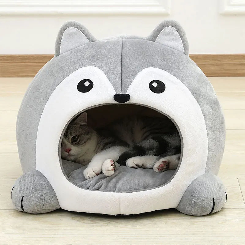 Graues Katzenbett in Tierform, Plüsch, gemütlich, für Haustiere, Schlafplatz, Wohnzimmer.