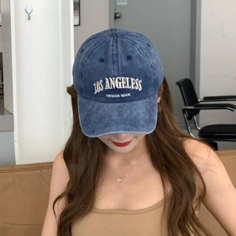 Unisex Hip-Hop Trucker Cap in Blau mit "Los Angeles"-Stickerei, Retro-Baseball-Design, ideal für Männer und Frauen, lässiger Baumwollstil.