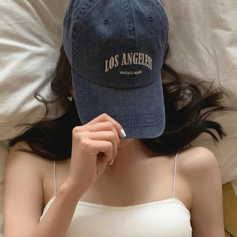 Unisex Hip-Hop Trucker Cap in Blau mit "Los Angeles" Stickerei, Retro-Baseball-Stil, ideal für Männer und Frauen, lässige Baumwollmütze.