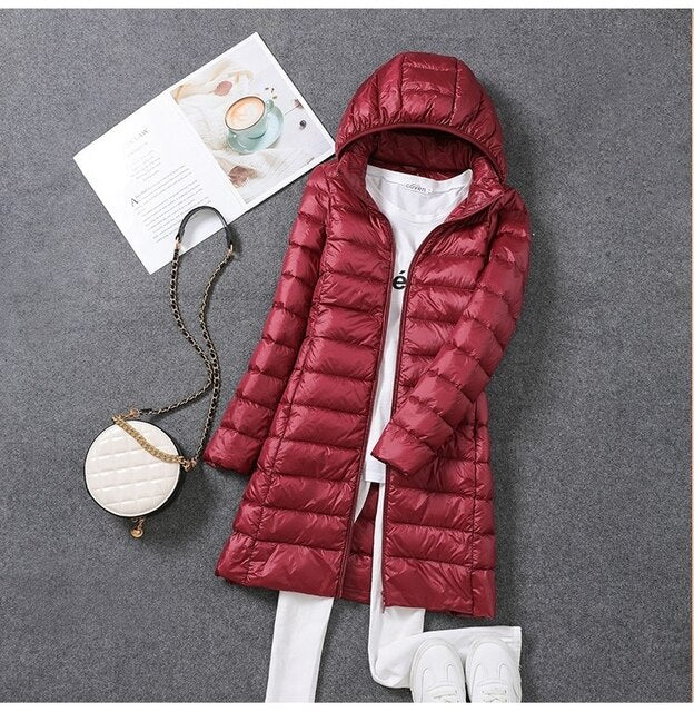 Damen Ultra-Leichtgewicht Packable Pufferjacke, lang, mit abnehmbarer Kapuze, ideal für Herbst und Winter. Modisch, warm und praktisch.
