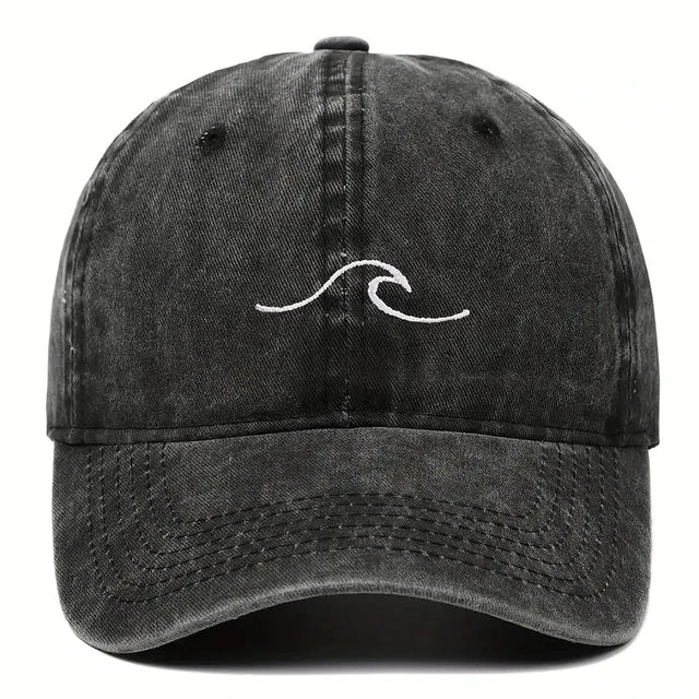 Schwarze Baseballcap mit Wellenstickerei, Vintage-Design, unisex, ideal für Hip-Hop und Freizeit, gewaschener Look, modisches Accessoire.