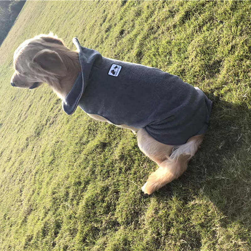 Wendbare Winterjacke für Hunde, warm und stilvoll, ideal für kalte Tage. Perfekte Passform, hochwertiges Material, modisches Design.