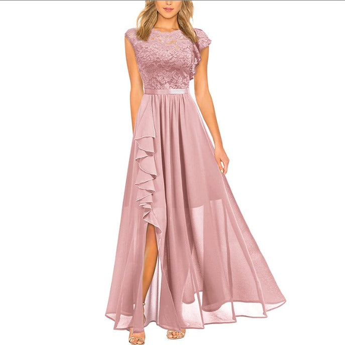 Rosa Abendkleid aus Spitze und Chiffon, ärmellos, mit Rüschen, elegantes Design.
