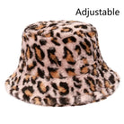 Leopardenmuster Eimerhut aus Kunstpelz, flauschig und warm, ideal für Damen im Winter. Modischer Outdoor-Sonnenhut, verstellbar und weich.