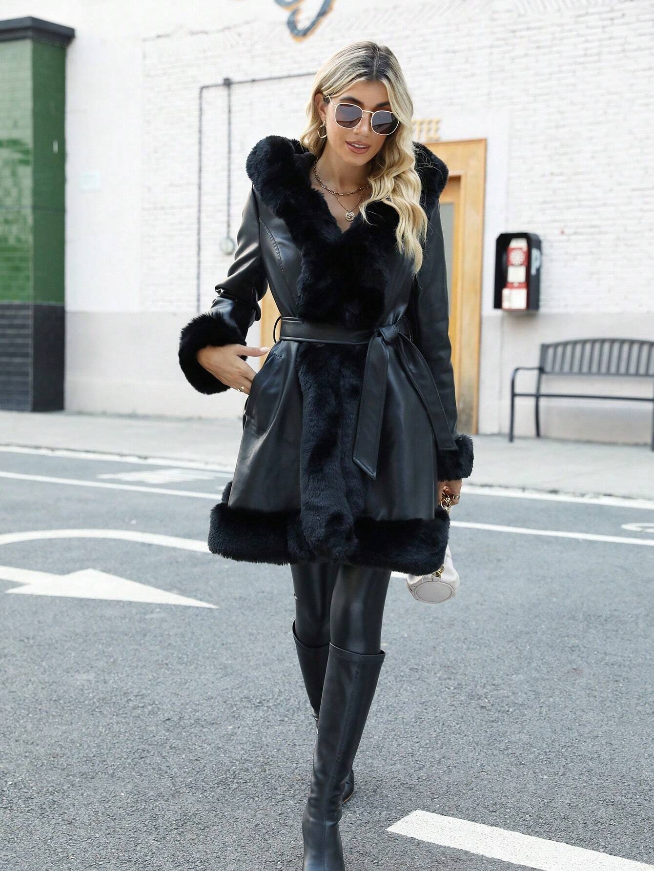 Damen PU-Jacke mit Kunstfellfutter, Kapuze und Taillengürtel. Perfekt für Herbst und Winter. Modisch, warm und stilvoll. Ideal für kalte Tage.
