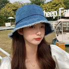Damen-Jeans-Bucket-Hat, modisch und wendbar, ideal für Sommer, Strand und Reisen. Trendiger Fischerhut aus Baumwolle für vielseitigen Stil.