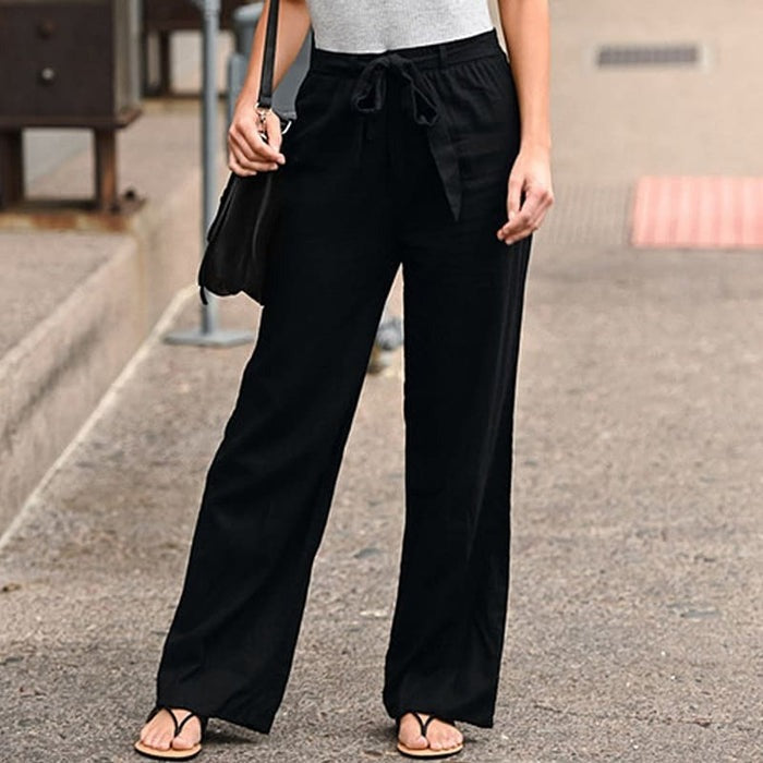 Damenhose aus Leinen-Baumwoll-Mix in Schwarz, lässig und bequem, ideal für Sommermode. Perfekt kombinierbar mit Tops und Sandalen.