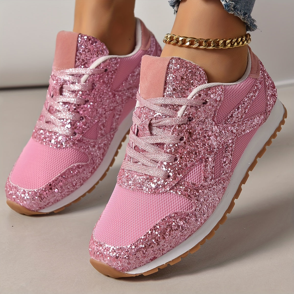 Damen-Sneaker in Rosa mit Glitzer, modisch und bequem, ideal für Freizeit und Sport. Trendige Turnschuhe mit rutschfester Sohle.