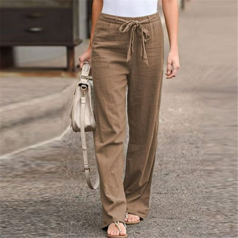Damen Leinenhose in Beige, locker geschnitten mit Kordelzug, ideal für Sommermode. Perfekt kombinierbar mit lässigen Outfits und Sandalen.