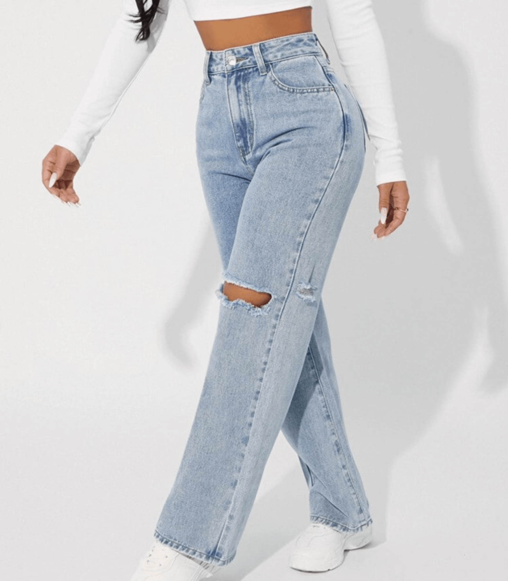 Damen-Jeans mit hoher Taille und Rissen, hellblau, modisch, bequem, ideal für Freizeitoutfits. Perfekt für trendige Streetwear-Looks.