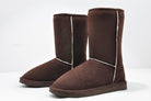 Braune Damen-Winterstiefel aus Wildleder, warm gefüttert, rutschfeste Sohle. Perfekt für kalte Tage. Modische und bequeme Winterstiefel.