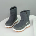 Graue Winterstiefel mit Reißverschluss, rutschfester Sohle und modernem Design. Perfekt für kalte Tage. Hochwertige, warme Winterstiefel.