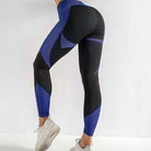 Blaues dreiteiliges Sportset für Damen, ideal für Fitness und Yoga. Hochwertige Leggings, nahtlos, atmungsaktiv, figurbetont.